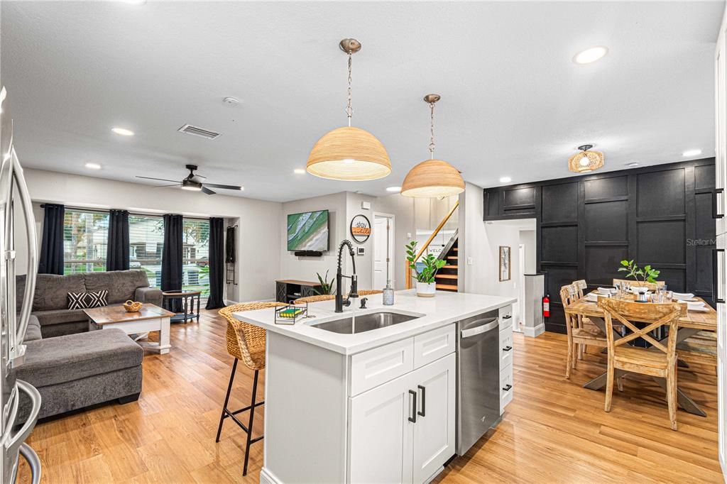 For Sale: $925,000 (4 beds, 3 baths, 2206 Square Feet)