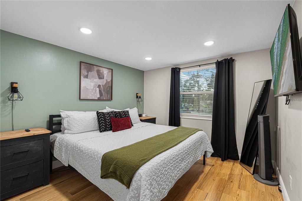 For Sale: $925,000 (4 beds, 3 baths, 2206 Square Feet)
