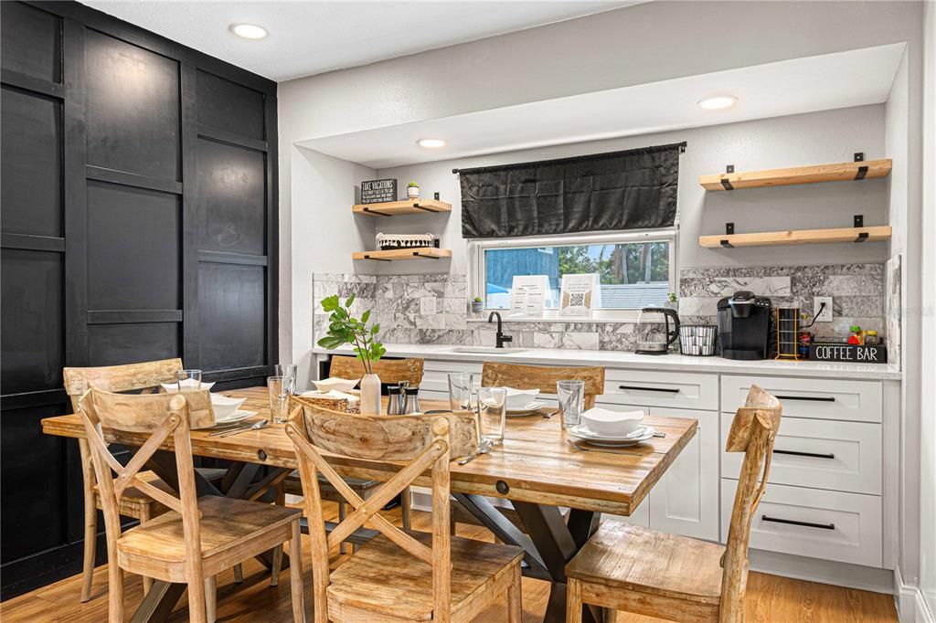 For Sale: $925,000 (4 beds, 3 baths, 2206 Square Feet)