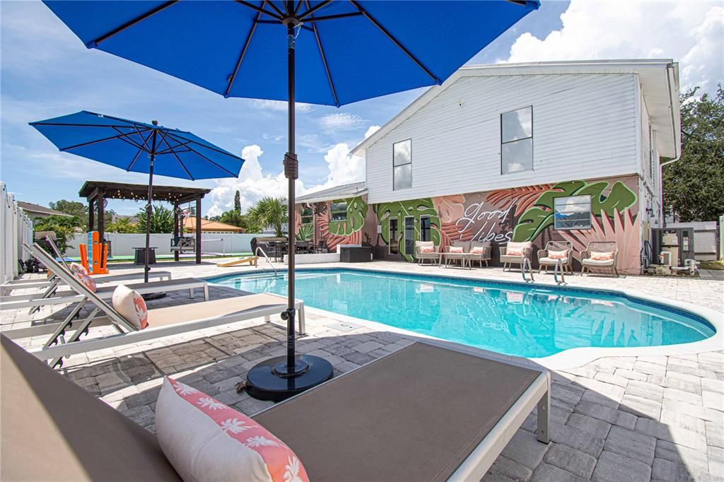 For Sale: $925,000 (4 beds, 3 baths, 2206 Square Feet)