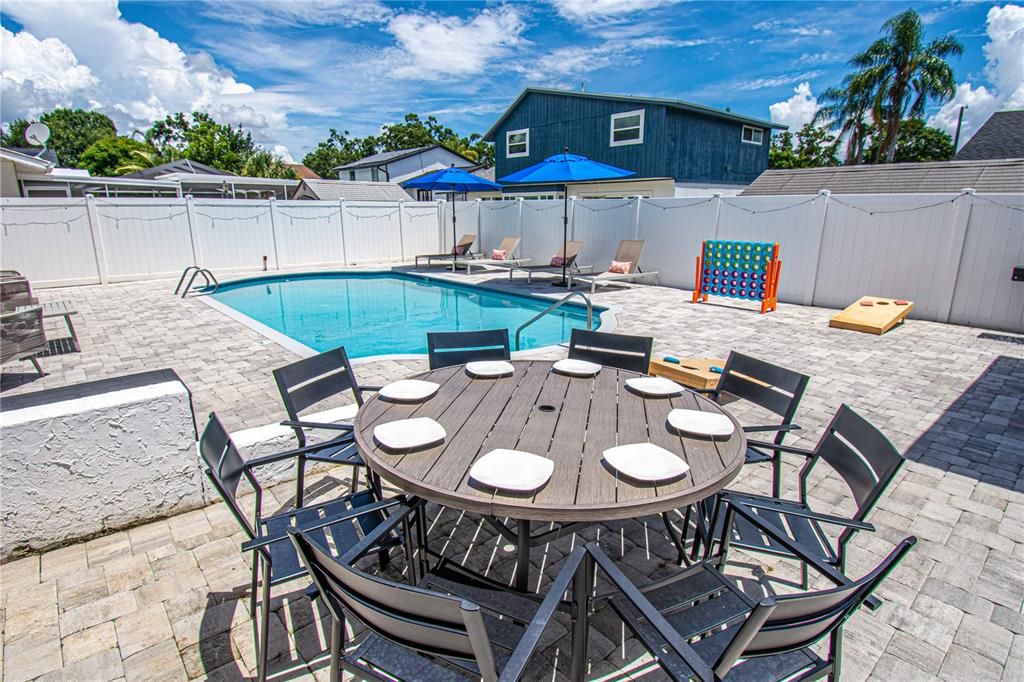 For Sale: $925,000 (4 beds, 3 baths, 2206 Square Feet)