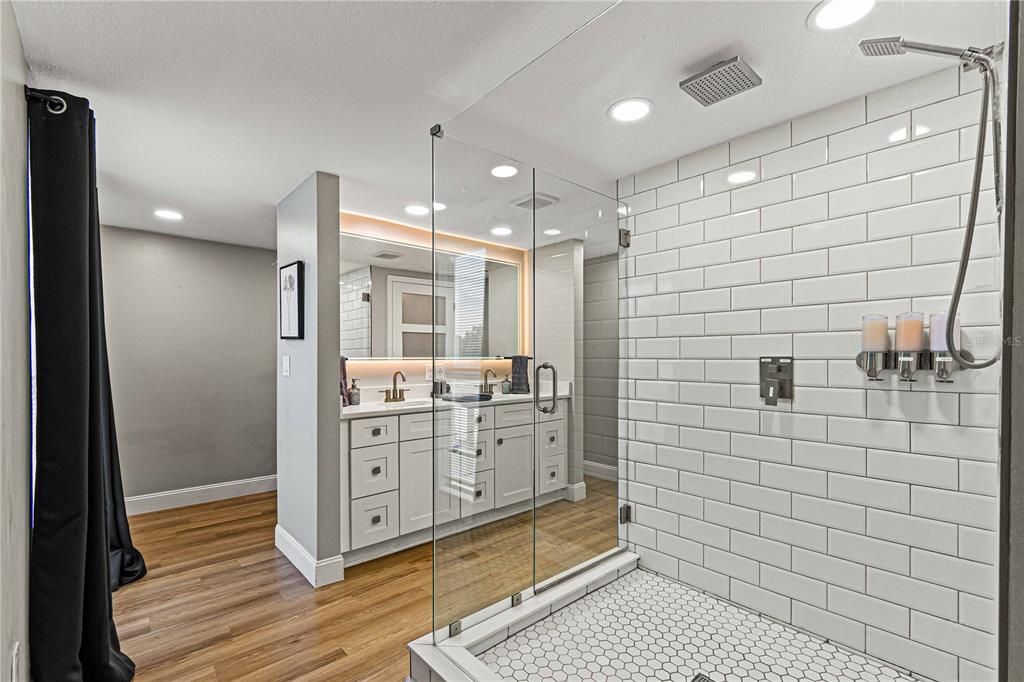 For Sale: $925,000 (4 beds, 3 baths, 2206 Square Feet)