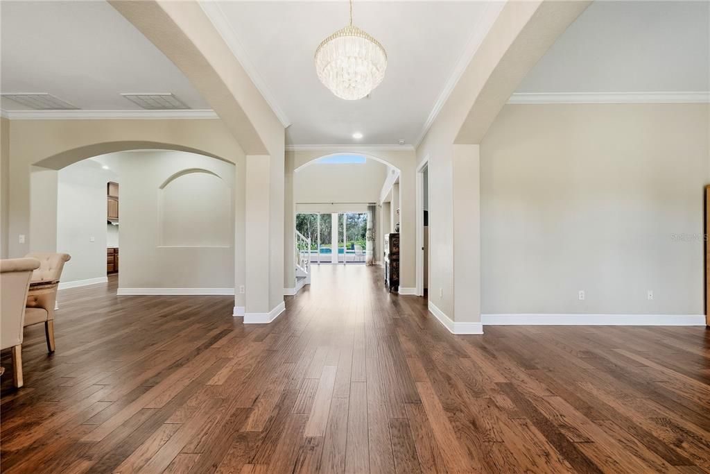 En Venta: $1,100,000 (5 camas, 3 baños, 3571 Pies cuadrados)