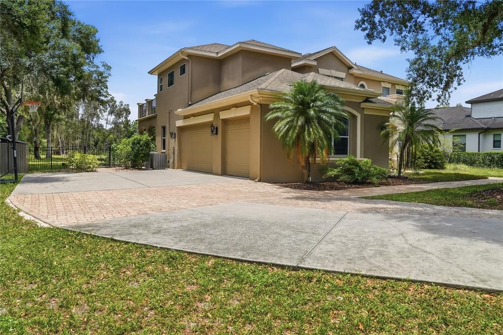 En Venta: $1,100,000 (5 camas, 3 baños, 3571 Pies cuadrados)