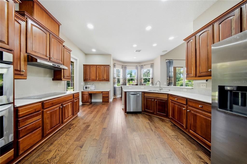En Venta: $1,100,000 (5 camas, 3 baños, 3571 Pies cuadrados)