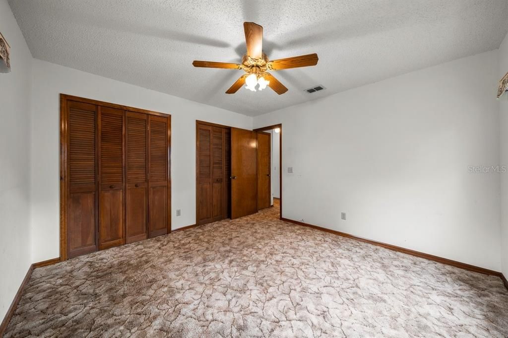 En Venta: $270,000 (3 camas, 2 baños, 1568 Pies cuadrados)