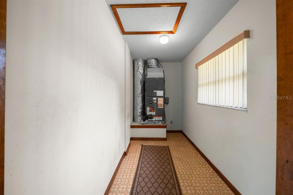En Venta: $270,000 (3 camas, 2 baños, 1568 Pies cuadrados)