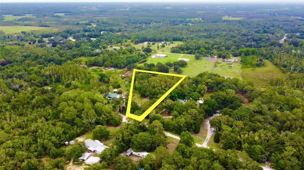 待售: $95,000 (3.23 acres)