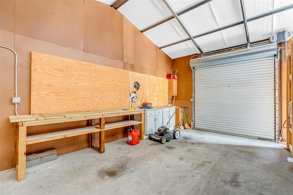 For Sale: $500,000 (4 beds, 3 baths, 3152 Square Feet)