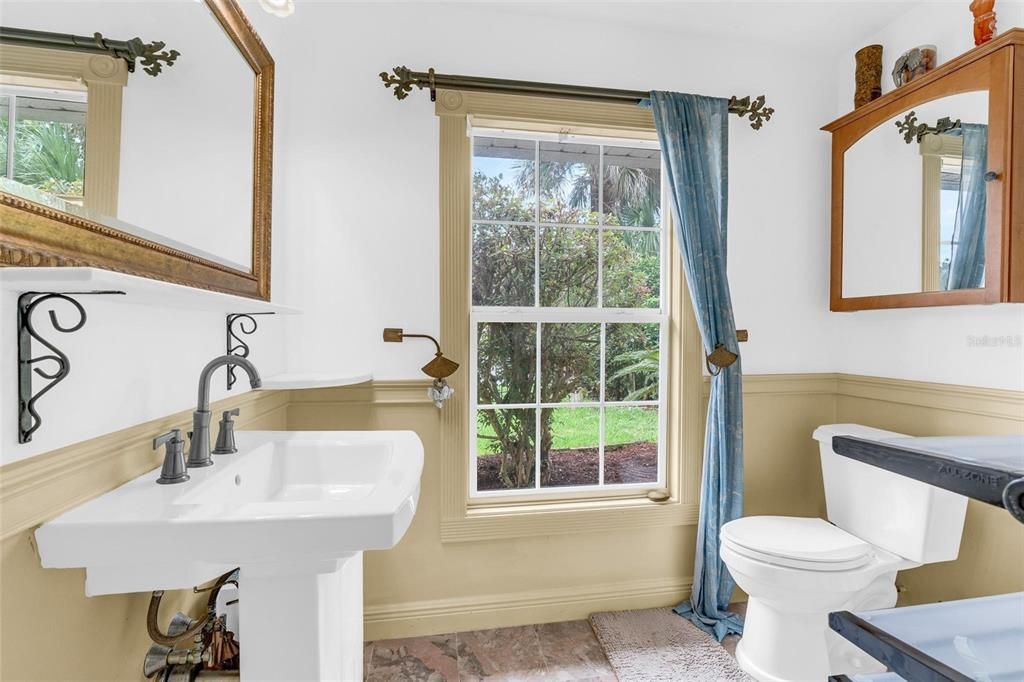 For Sale: $500,000 (4 beds, 3 baths, 3152 Square Feet)