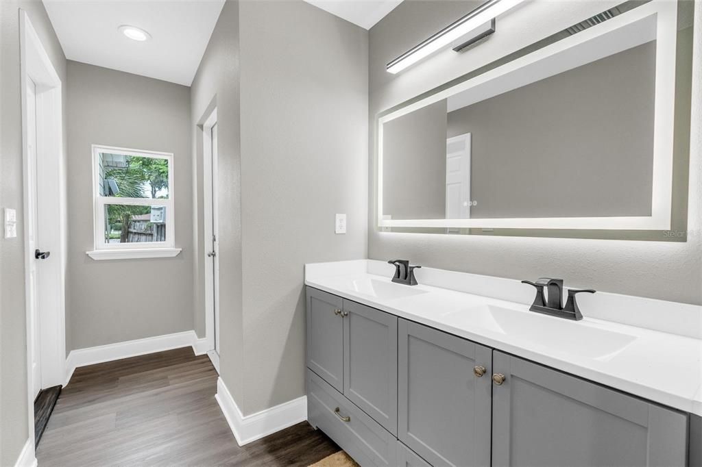 For Sale: $500,000 (4 beds, 3 baths, 3152 Square Feet)