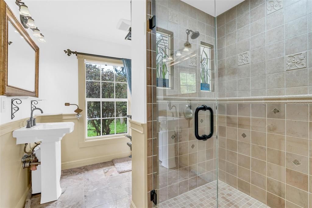For Sale: $500,000 (4 beds, 3 baths, 3152 Square Feet)