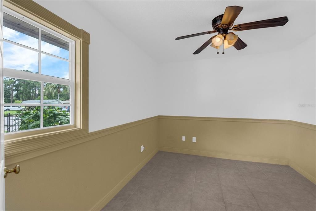 For Sale: $500,000 (4 beds, 3 baths, 3152 Square Feet)
