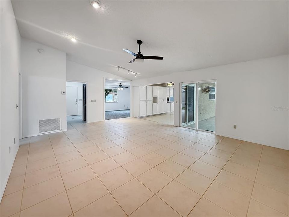 For Rent: $3,500 (4 beds, 3 baths, 2022 Square Feet)