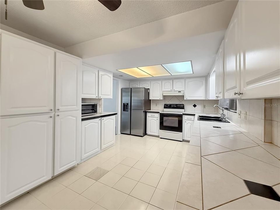 For Rent: $3,500 (4 beds, 3 baths, 2022 Square Feet)