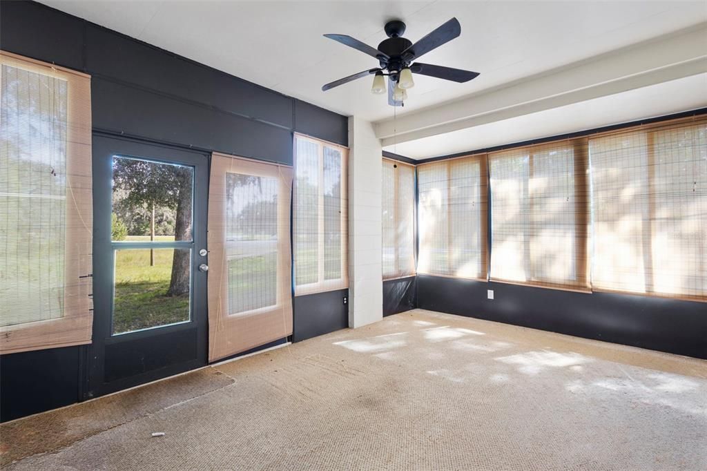待售: $189,900 (3 贝兹, 1 浴室, 1364 平方英尺)