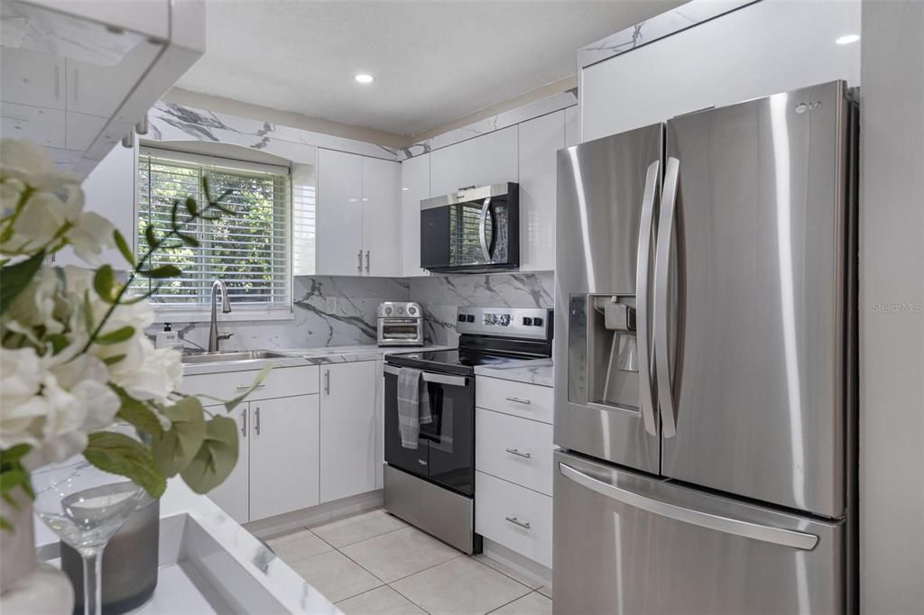 En Venta: $620,000 (4 camas, 2 baños, 1510 Pies cuadrados)