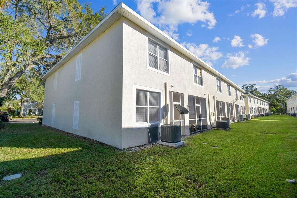 For Sale: $250,000 (2 beds, 2 baths, 1696 Square Feet)