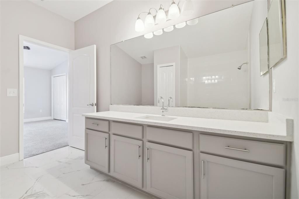For Sale: $250,000 (2 beds, 2 baths, 1696 Square Feet)