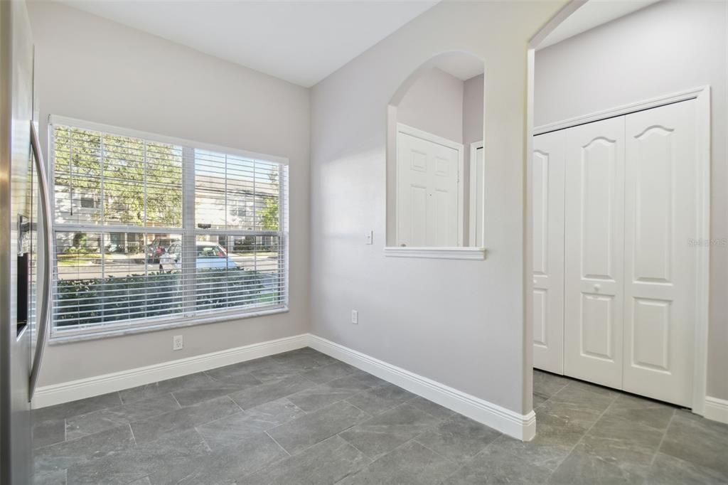 For Sale: $250,000 (2 beds, 2 baths, 1696 Square Feet)