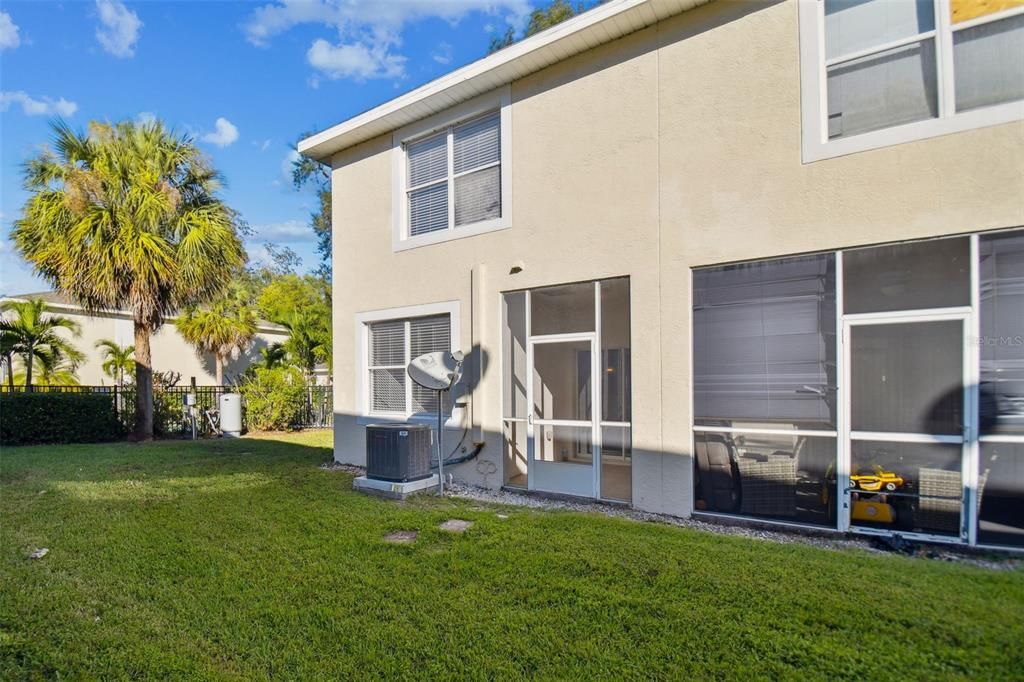For Sale: $250,000 (2 beds, 2 baths, 1696 Square Feet)