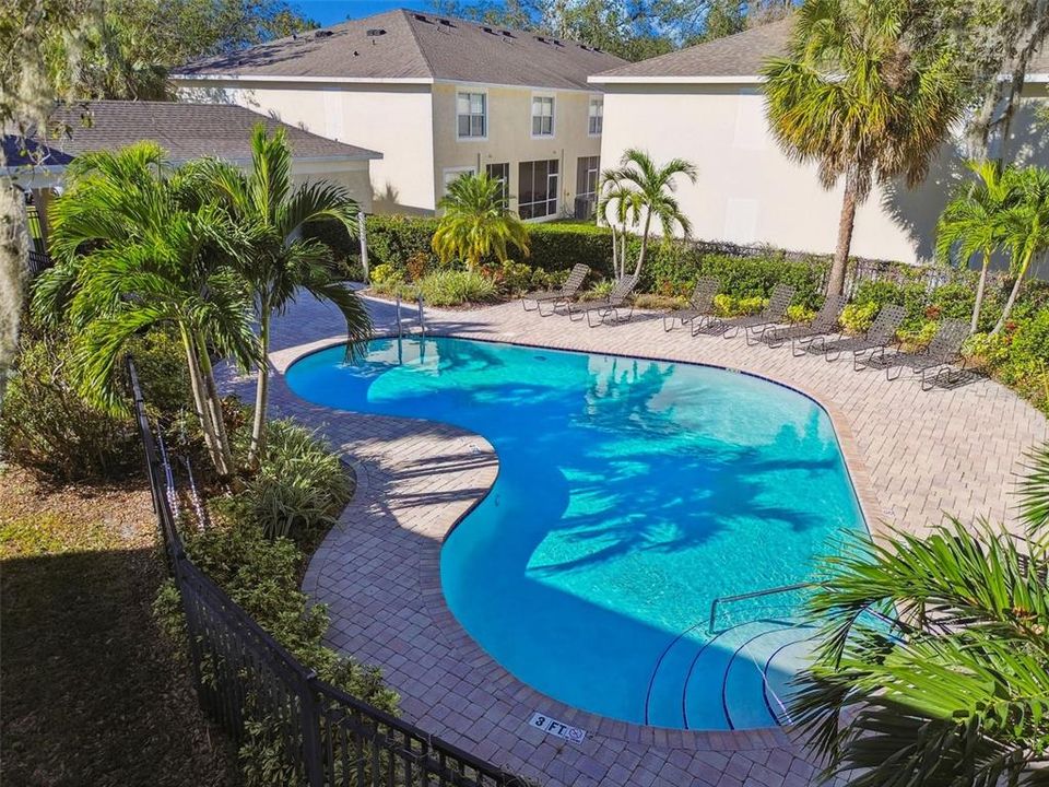 For Sale: $250,000 (2 beds, 2 baths, 1696 Square Feet)