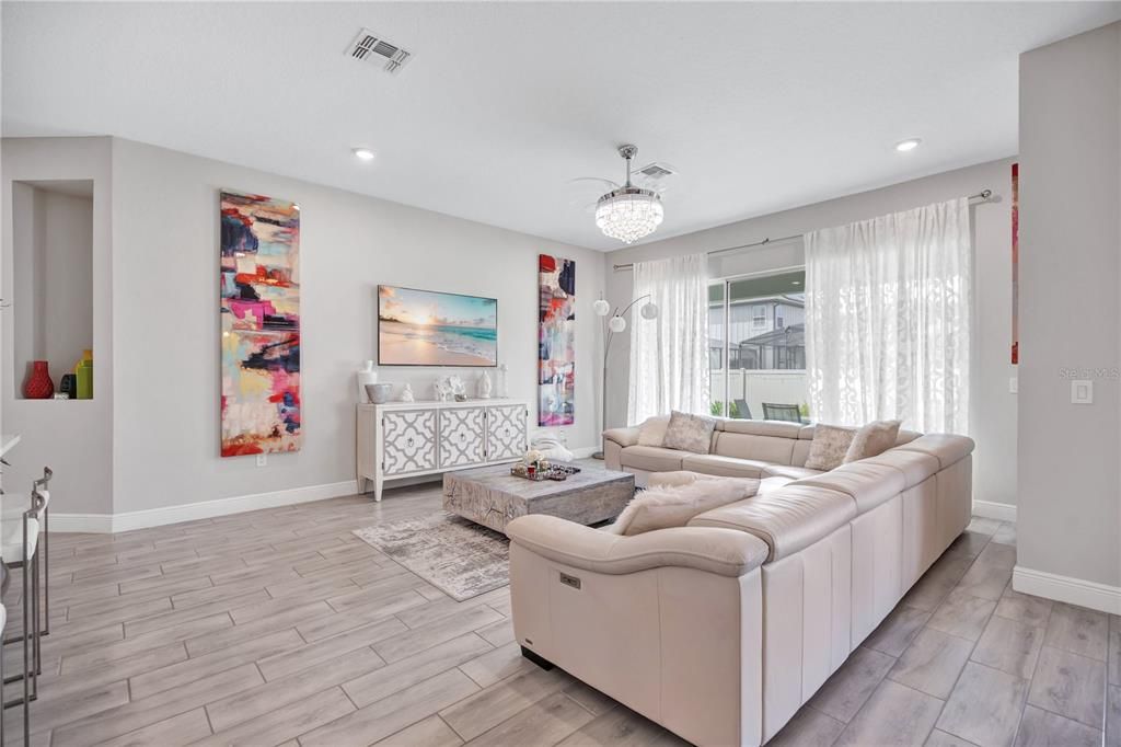 For Rent: $5,500 (4 beds, 3 baths, 3050 Square Feet)
