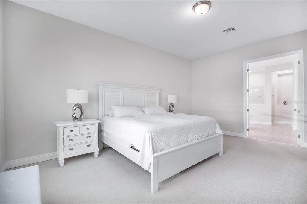 For Rent: $5,500 (4 beds, 3 baths, 3050 Square Feet)