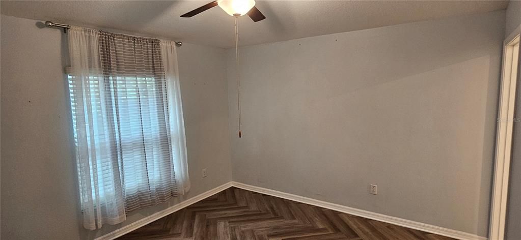 В аренду: $1,950 (3 спален, 2 ванн, 1337 Квадратных фут)