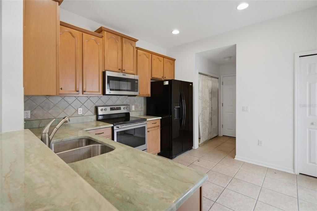 For Sale: $375,000 (4 beds, 2 baths, 1640 Square Feet)