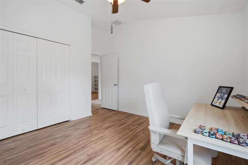 For Sale: $375,000 (4 beds, 2 baths, 1640 Square Feet)