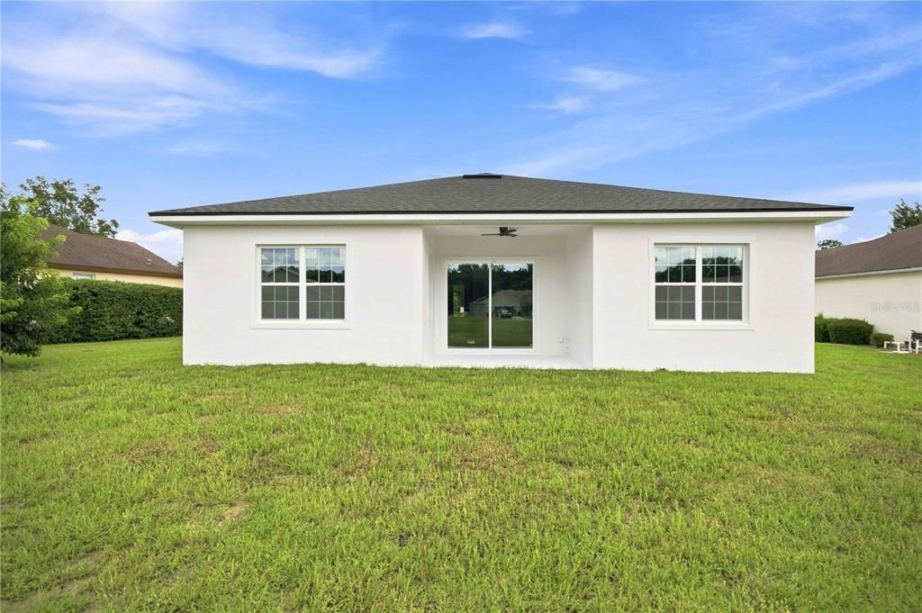 For Sale: $349,900 (4 beds, 3 baths, 1889 Square Feet)