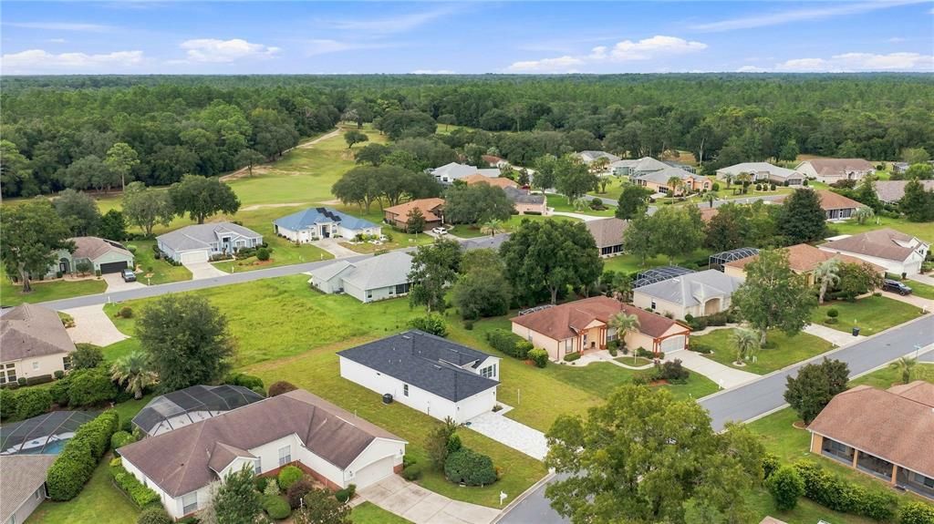 For Sale: $349,900 (4 beds, 3 baths, 1889 Square Feet)