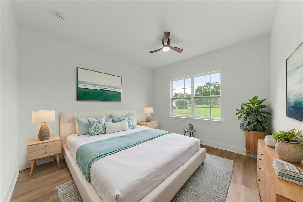 For Sale: $349,900 (4 beds, 3 baths, 1889 Square Feet)