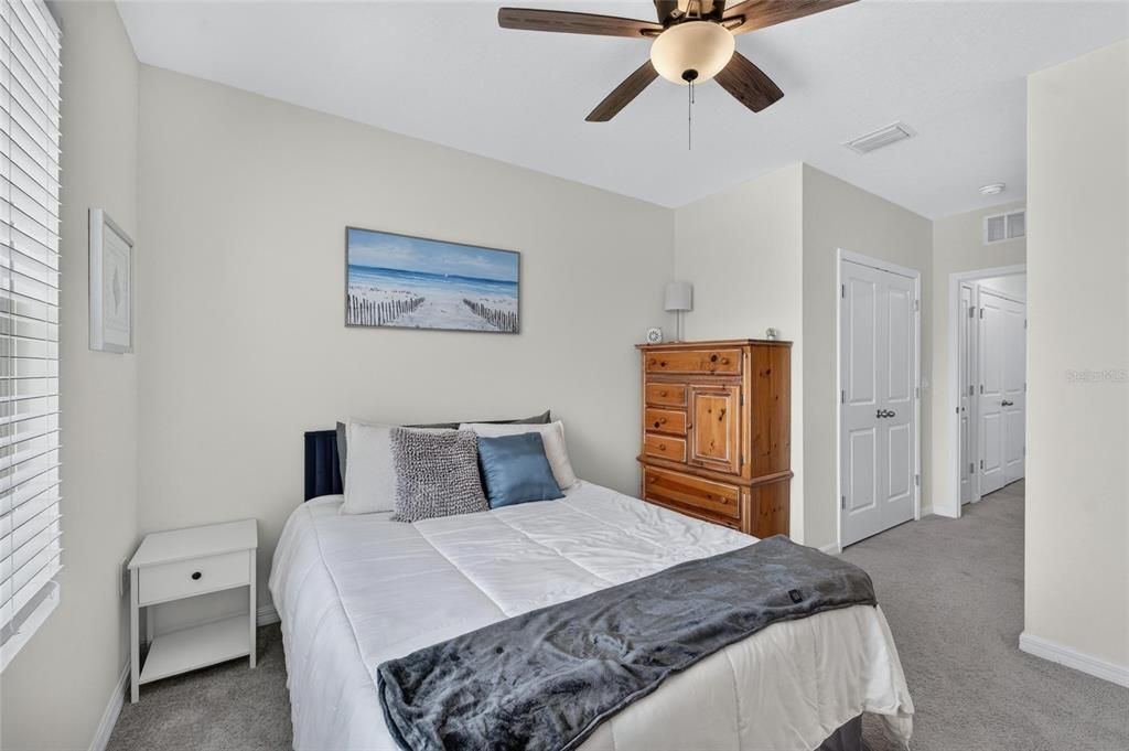 For Rent: $2,300 (3 beds, 2 baths, 1673 Square Feet)