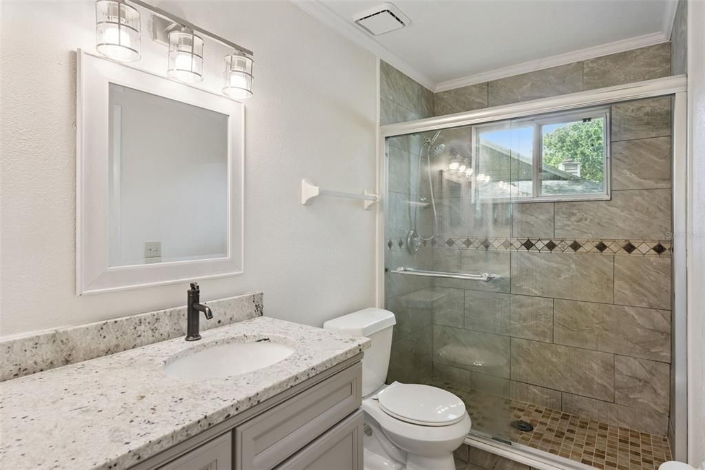 For Rent: $2,150 (2 beds, 2 baths, 1125 Square Feet)