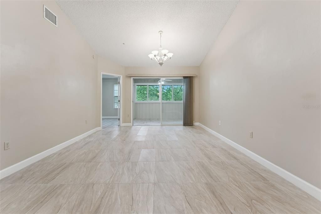 For Rent: $2,150 (2 beds, 2 baths, 1125 Square Feet)