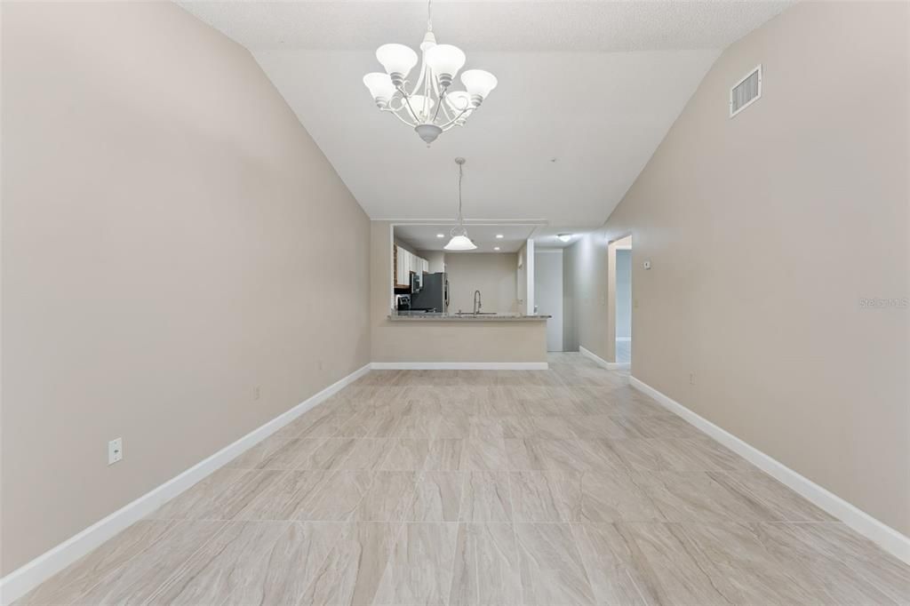 For Rent: $2,150 (2 beds, 2 baths, 1125 Square Feet)