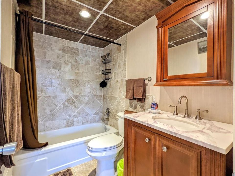 В аренду: $1,345 (1 спален, 1 ванн, 584 Квадратных фут)