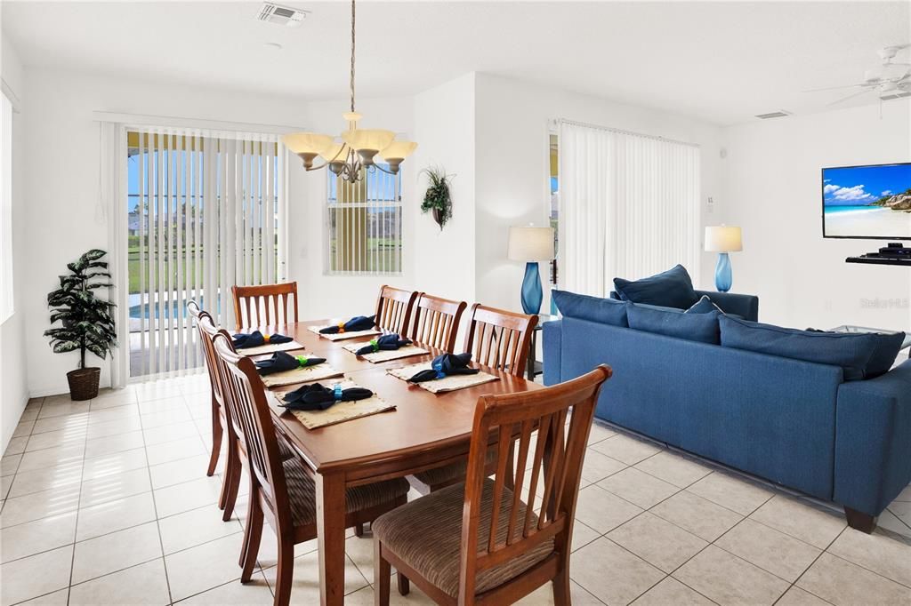 For Sale: $445,000 (5 beds, 4 baths, 2542 Square Feet)
