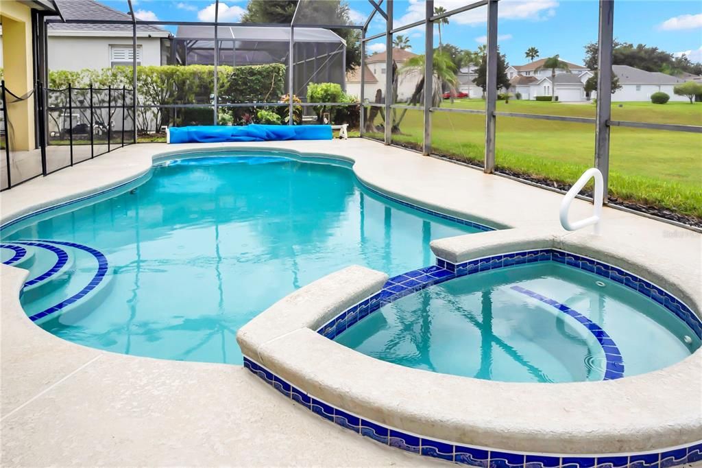 For Sale: $445,000 (5 beds, 4 baths, 2542 Square Feet)