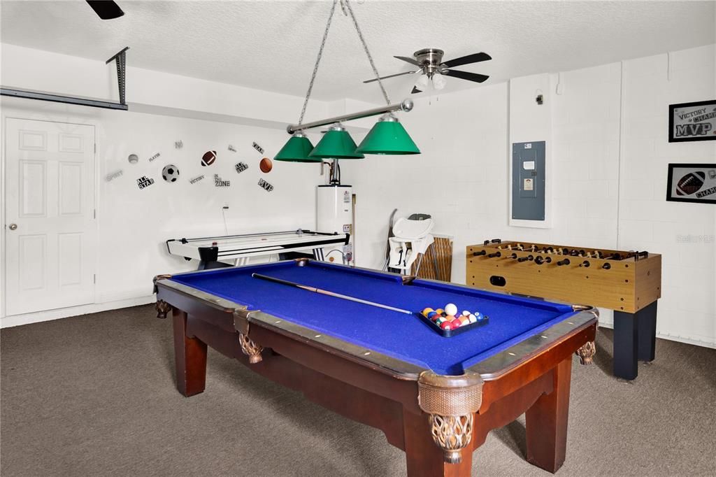 For Sale: $445,000 (5 beds, 4 baths, 2542 Square Feet)