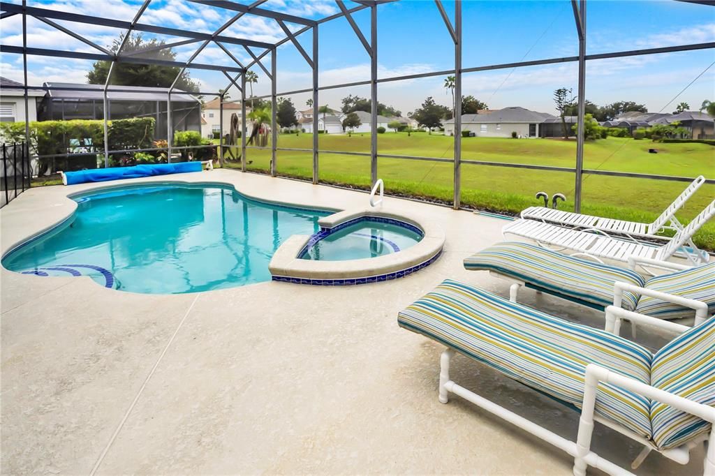 For Sale: $445,000 (5 beds, 4 baths, 2542 Square Feet)