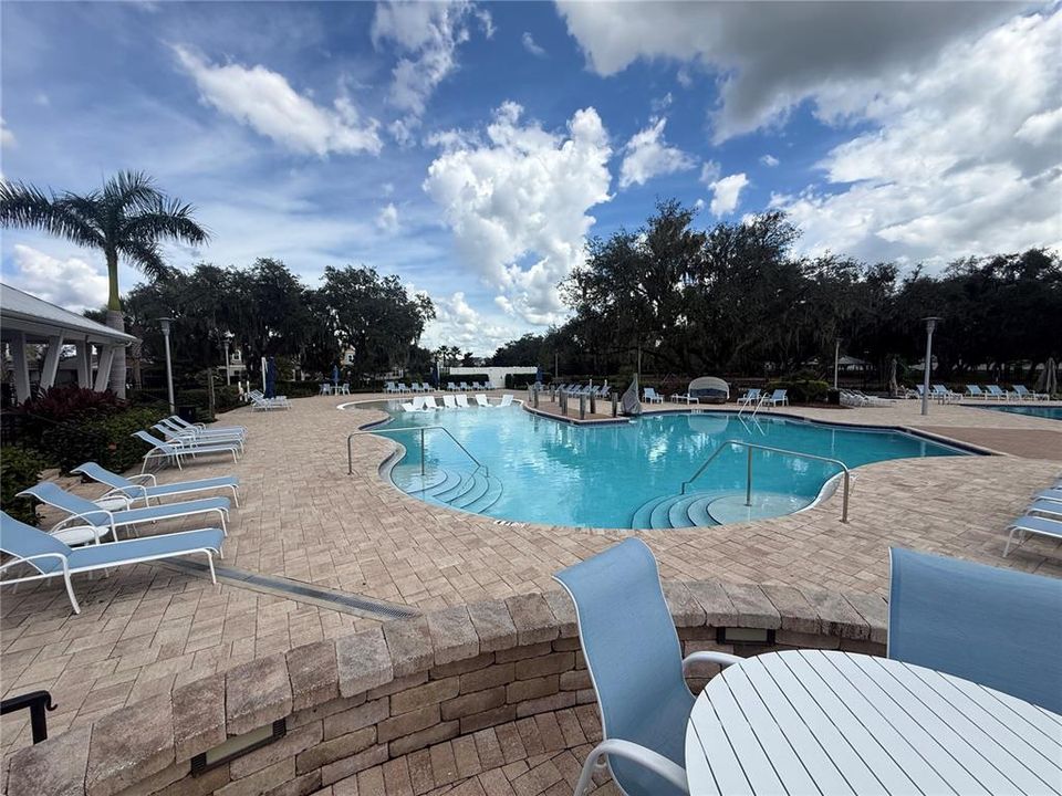 For Sale: $425,000 (4 beds, 3 baths, 2366 Square Feet)
