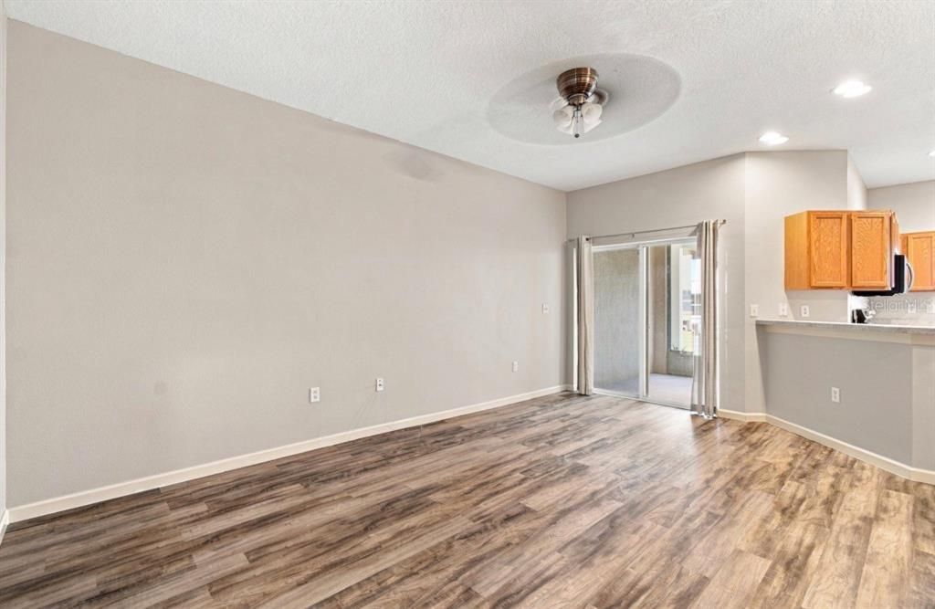 For Sale: $259,900 (3 beds, 2 baths, 1513 Square Feet)