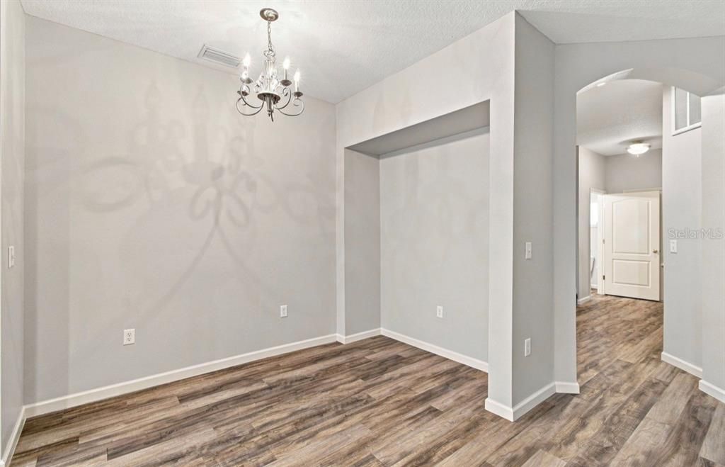 For Sale: $259,900 (3 beds, 2 baths, 1513 Square Feet)