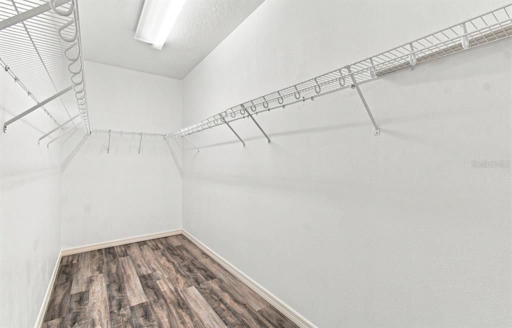 For Sale: $259,900 (3 beds, 2 baths, 1513 Square Feet)