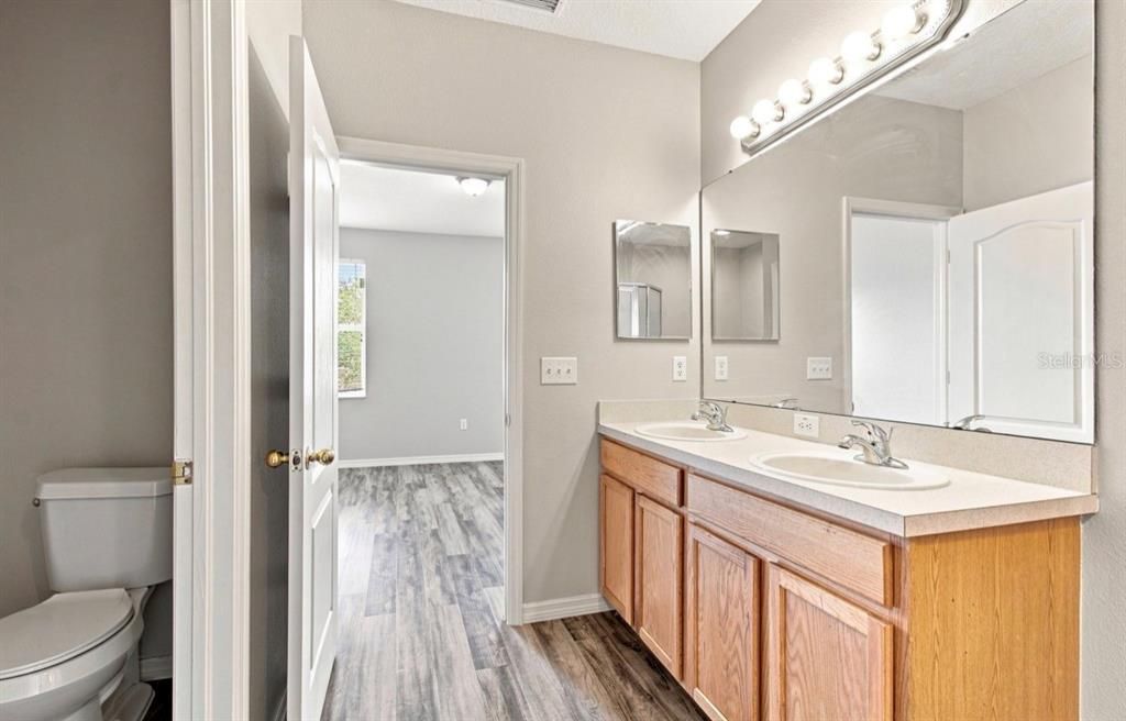 For Sale: $259,900 (3 beds, 2 baths, 1513 Square Feet)