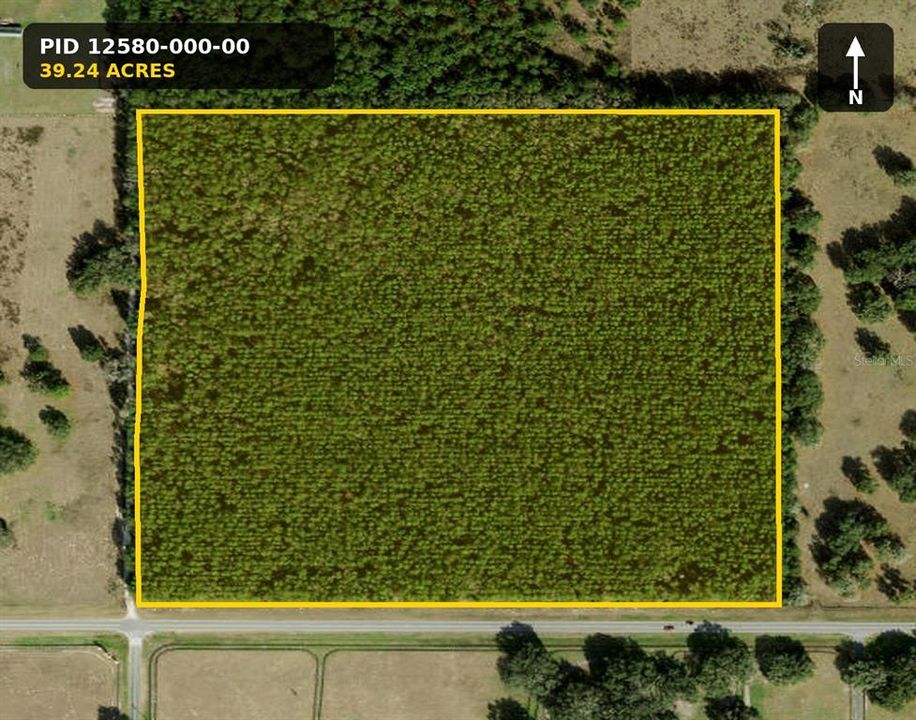 На продажу: $1,471,500 (39.24 acres)
