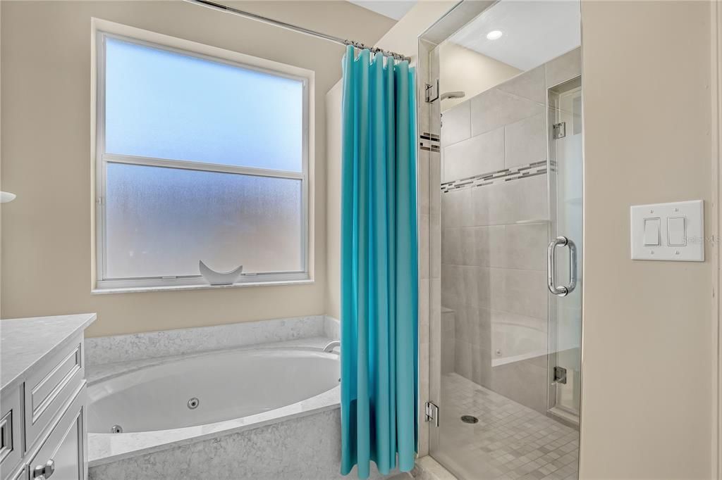 For Rent: $5,000 (4 beds, 3 baths, 3037 Square Feet)